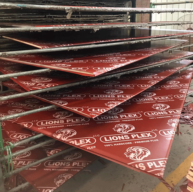 hot-press-lionsplex-red-plywood.gif