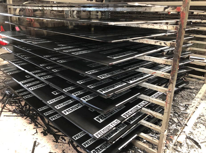 triplay-penolic-18mm-china-factory.gif
